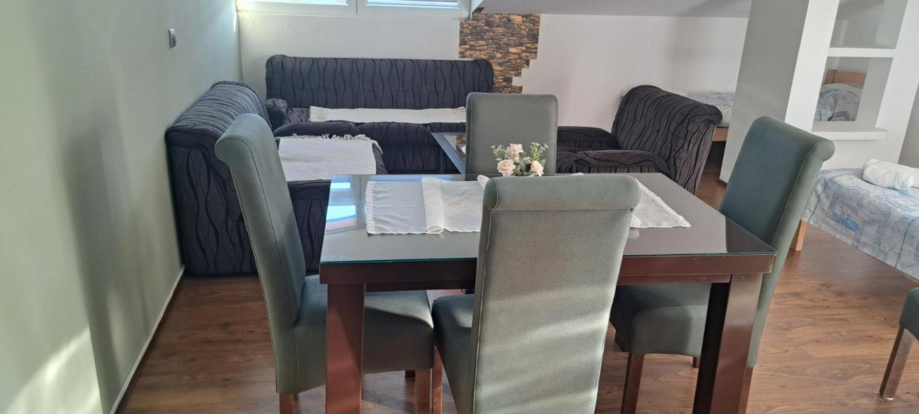 Agape Apartment *